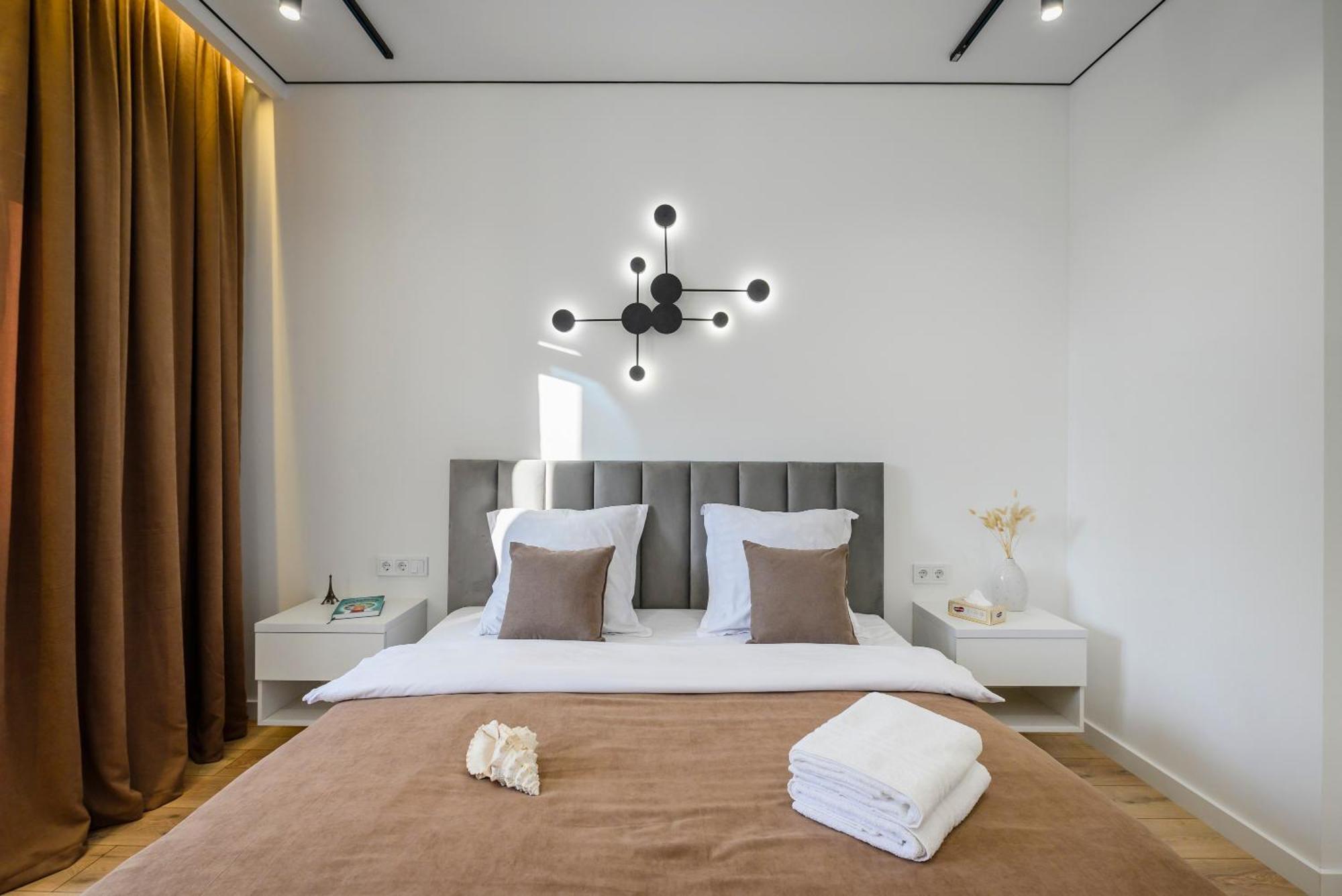 5 New Business-Class Apartments R-House Near Mega 阿拉木图 外观 照片