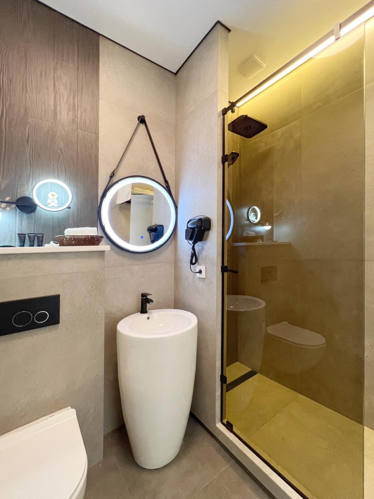 5 New Business-Class Apartments R-House Near Mega 阿拉木图 外观 照片